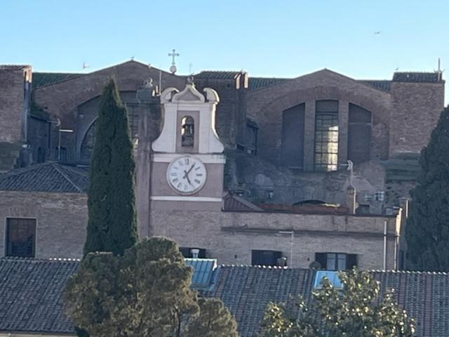 Camera X2 Con Magnifica Vista Sul Chiostro Di Michelangelo E Le Terme Di Diocleziano Rome Bagian luar foto