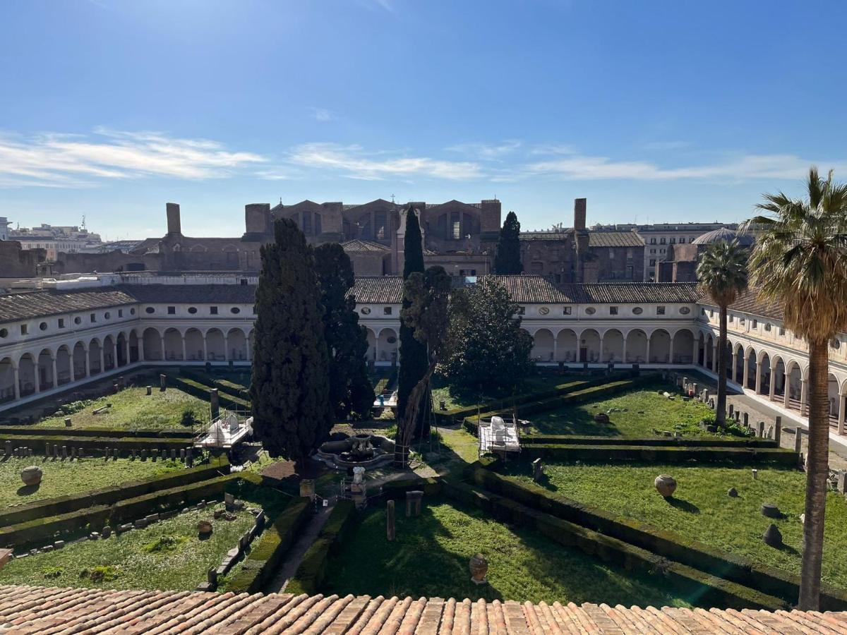 Camera X2 Con Magnifica Vista Sul Chiostro Di Michelangelo E Le Terme Di Diocleziano Rome Bagian luar foto
